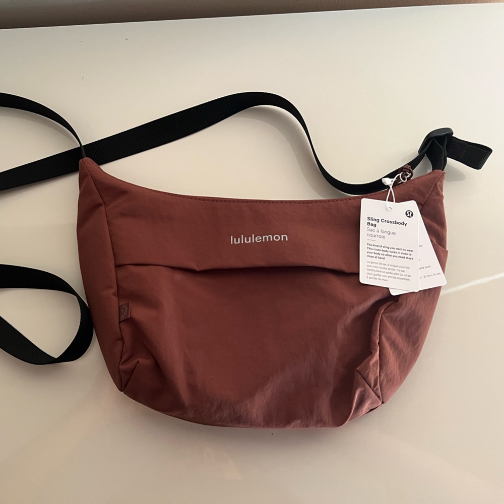 COPY - LULULEMON CROSSBODY BAG